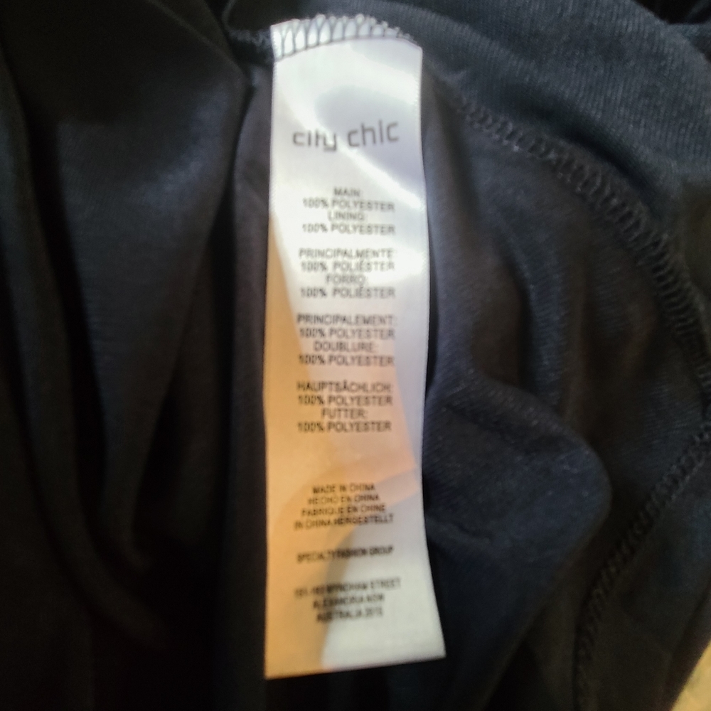 CITY CHIC + Nordstrom Navy Blue Cut Out V-neck Split Sleeve Tie Back 16 - Picture 12 of 12